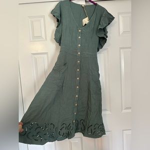 Easel size large midi dress linen. NWOT